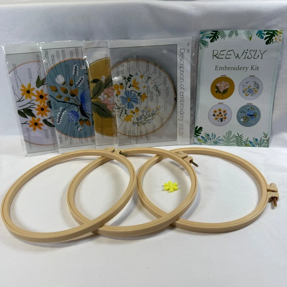 Reewisly Embroidery Kit Unisex OS Multicolor 4-Pack Floral Patterns Hoops Tools